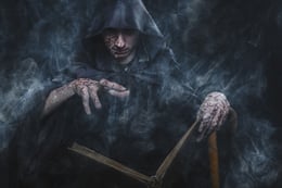 Les Quatre Sorciers et l'Ascension du Seigneur des Ténèbres [The Wizard Four and the Rise of Lord Thulsa]