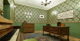 Sherlock's Case [prev. Mozart's Mystery]