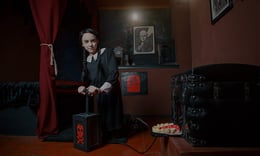 В Гостях У Сімейки Адамс [Visiting The Adams Family]