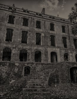 L’Orfanotrofio [The Orphanage]