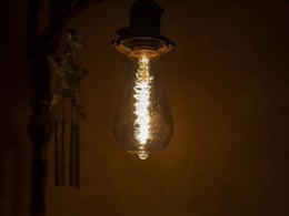 Finlaysonin Sähkövalo [Finlayson’s Electric Light]