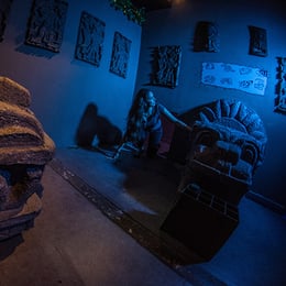 El Tesoro De Moctezuma [Montezuma's Treasure]