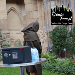 Kloster Team Escape [Monastery Team Escape] [Outdoor]