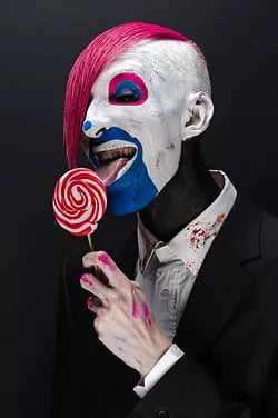 Ringmaster's Den: Cannibal Clowns