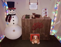 Christmas Surprise At The Cool Kids Club