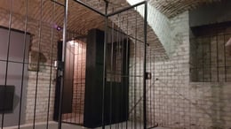 Szökés [Prison Escape]