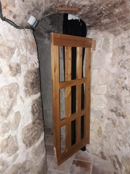 Del Vino [Wine]