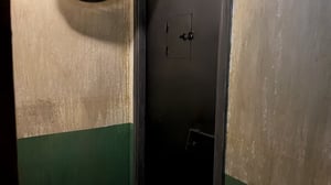 store/s/075610c6-0527-4a40-9f64-0439056c92d4.jpeg