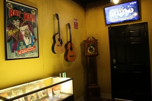 store/s/26e09de0-f3e9-4873-b08b-cf81809b3059.jpg