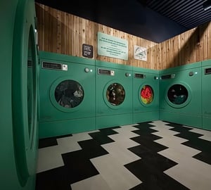store/s/7cddf383-a345-40ba-8d90-a5b944002358.jpeg