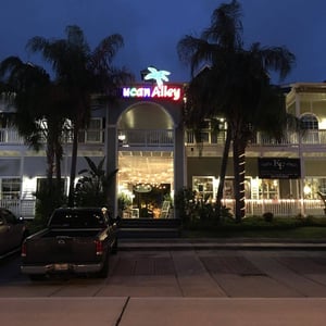 store/s/b3182b2f1f35d7ca1b2b2359aa0af037.jpg