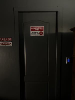 store/s/b8bb0c6f-2975-4ada-bd0f-0a279350f30e.jpeg