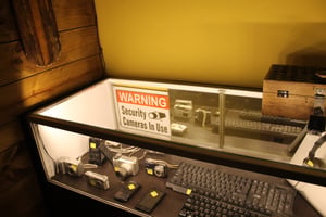 store/s/d21e7b7c-9b3e-44d2-a56e-bba7d72c8d42.jpg