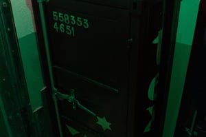 store/s/e560c41e-7af1-4ab1-9c27-9e7b3e3d0444.jpg