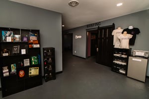 store/s/ee724aa2-c9a6-43eb-928c-10602aca5d5d.jpg
