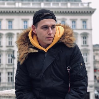 @Marc0