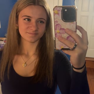 @Laylaylajw