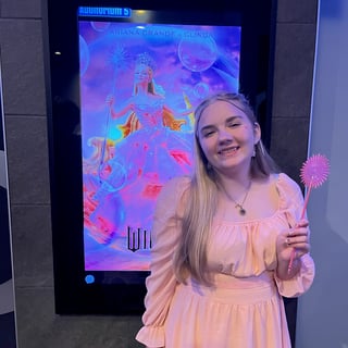 @linzepalmer07