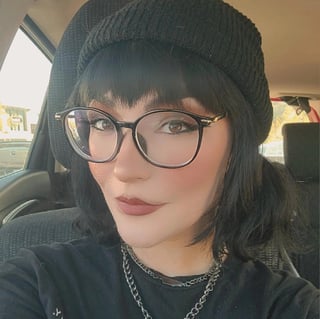 @slashergirlfriend