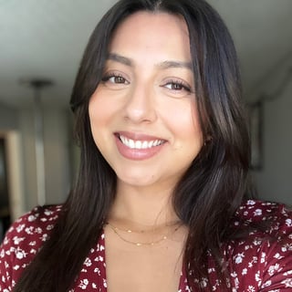 @Momsferatu