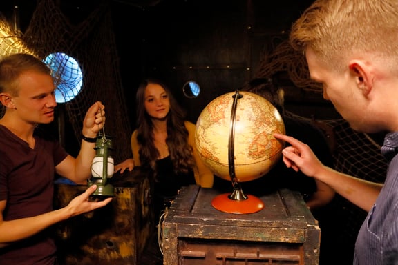 Der Fluch Der Black Pearl [The Curse of the Black Pearl]