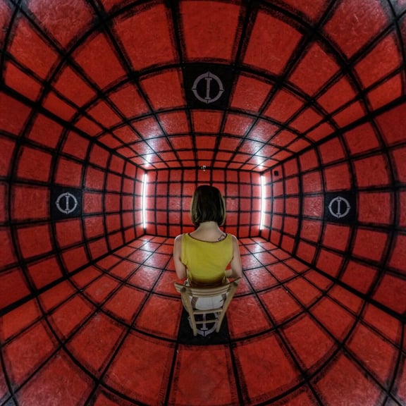 Kocka [The Cube]