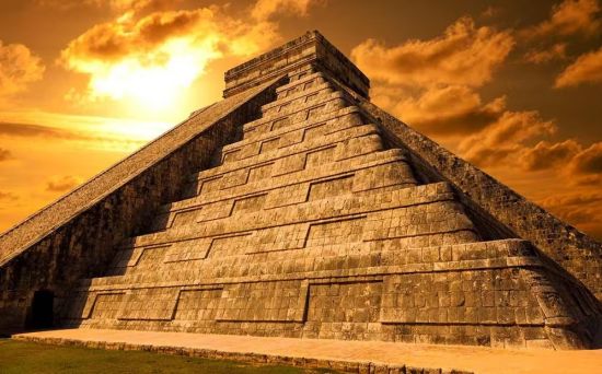 Le Temple Maya [The Maya Temple]