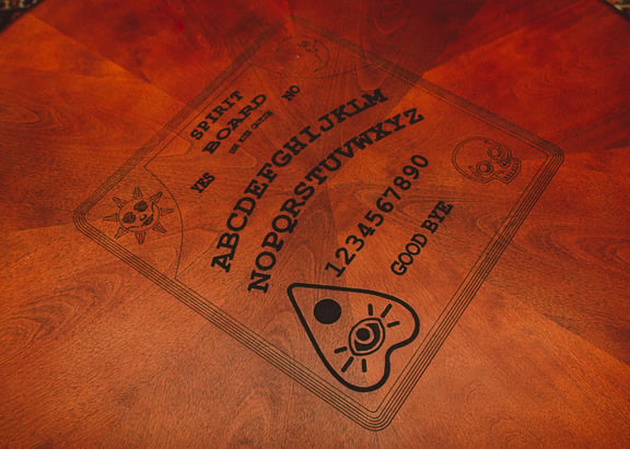 Seance: Family Secrets