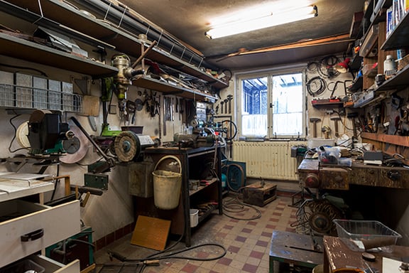 De Garage [The Garage]