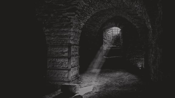 La Prison Du Masque De Fer [The Iron Mask Prison]