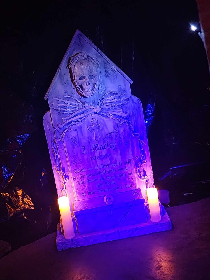 Main image for Ravens Hollow Cemetery