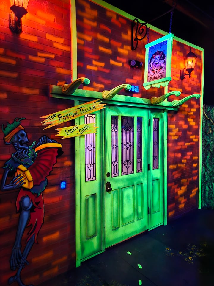 Main image for Glowing Greens [prev. Mental Trap Escape Room]