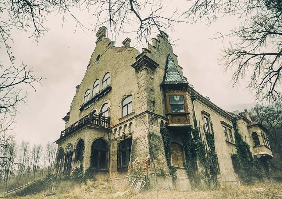 The Darkest Manor