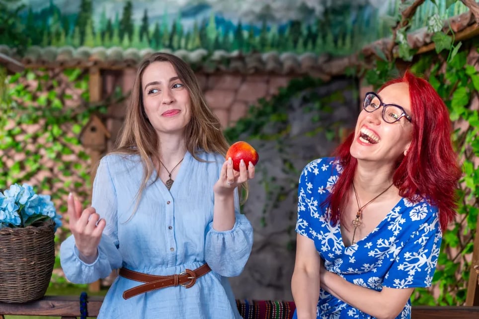 Златната ябълка и Змея [The Golden Apple & The Dragon]