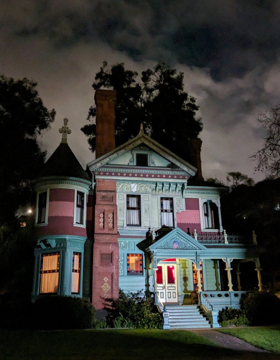 Bo-oze, Bites and Frights