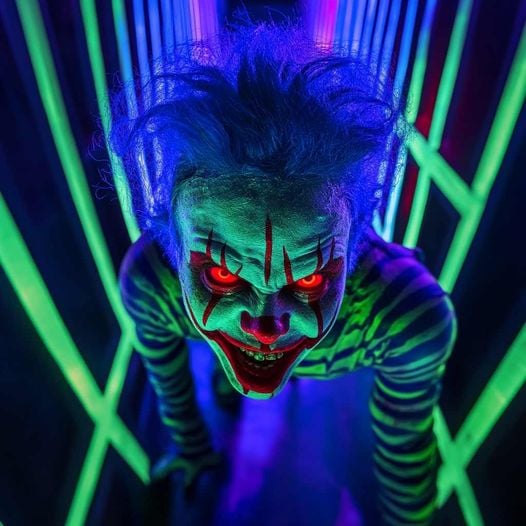 Dark Circus in 3D