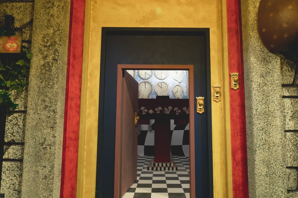 أليس في بلاد العجائب [Alice in Wonderland]