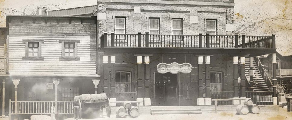Bienvenue À Farwest Town [ Welcome to Far West Town ]