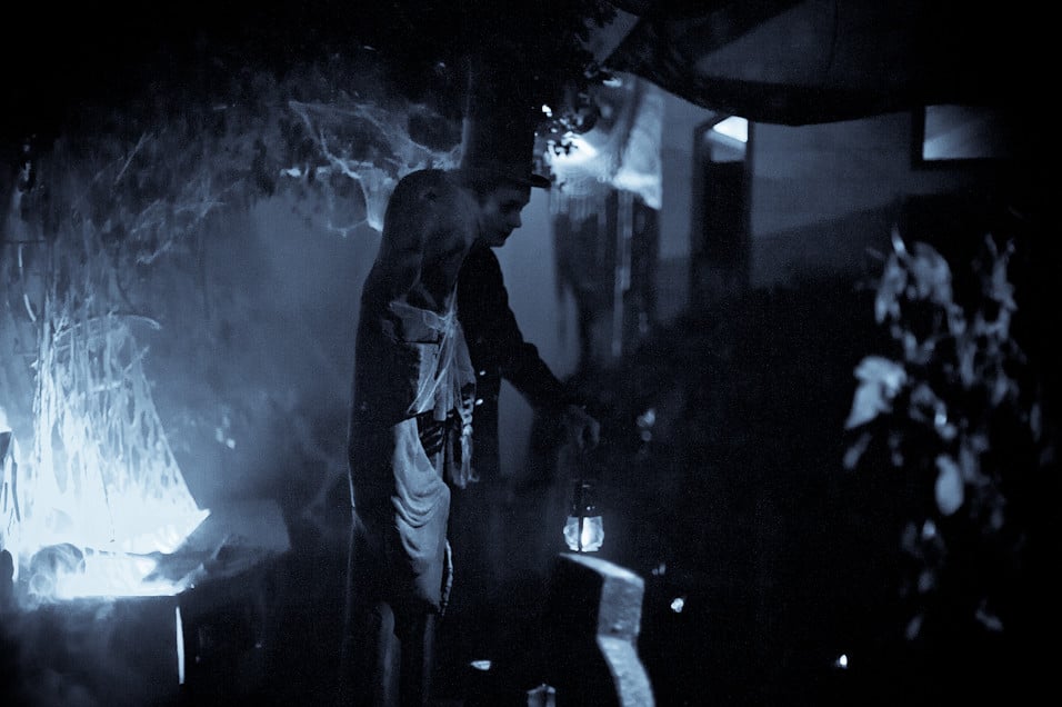 Haunted Fox Hollow Haunted House & The Hollow Tones