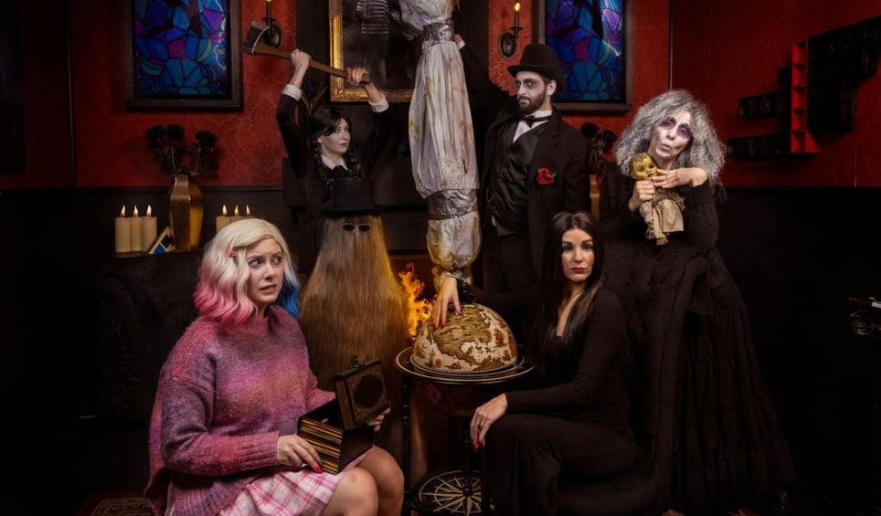 Addams Mansion: Wednesday's Experiment