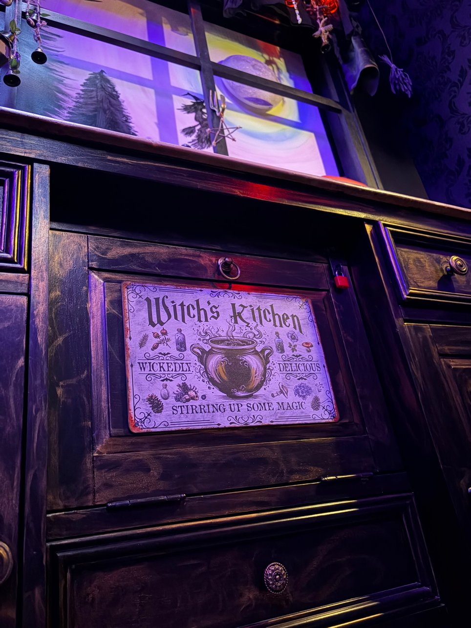 Witch's Kitchen Curse