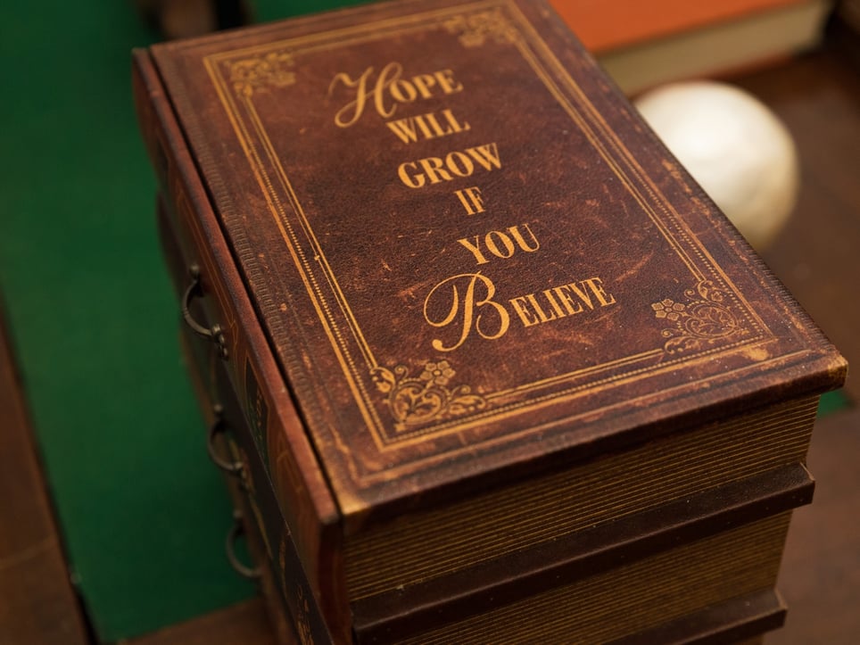 Magična Knjižnica [Magical Library]