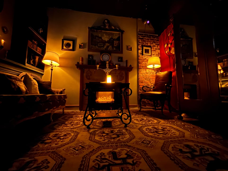 The Haunted Manor: Trapped (Part 3)
