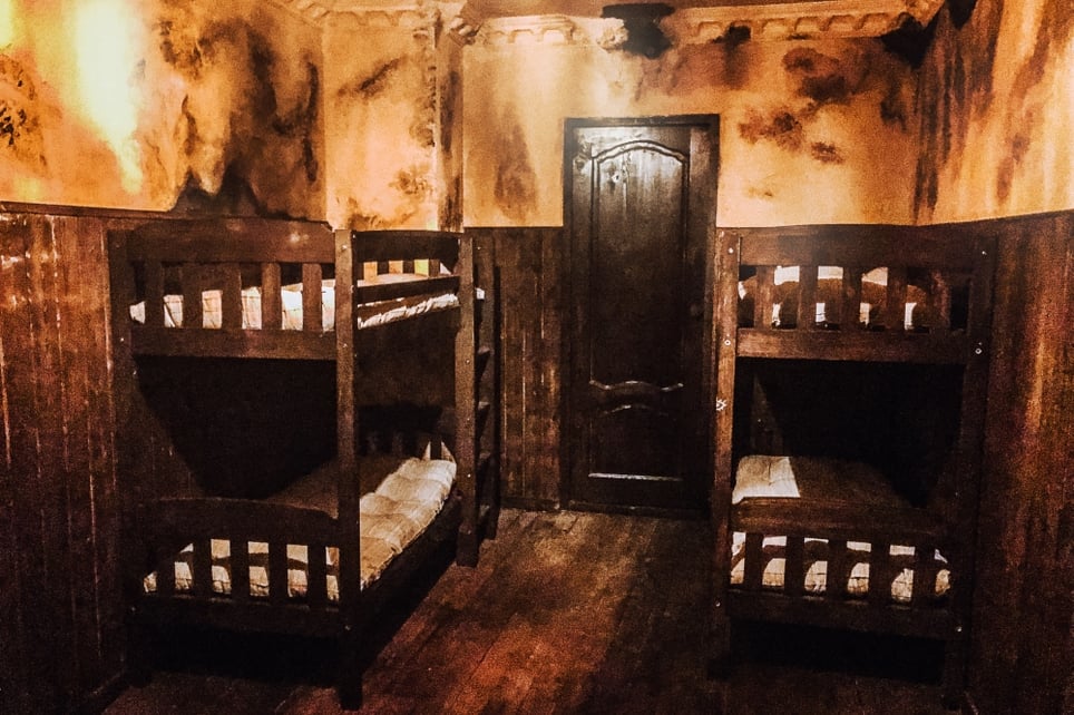 Das verlassene Waisenhaus [The lost Orphanage]