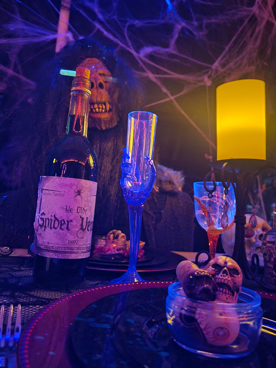 Foggy Bluff: Dead & Breakfast Haunt