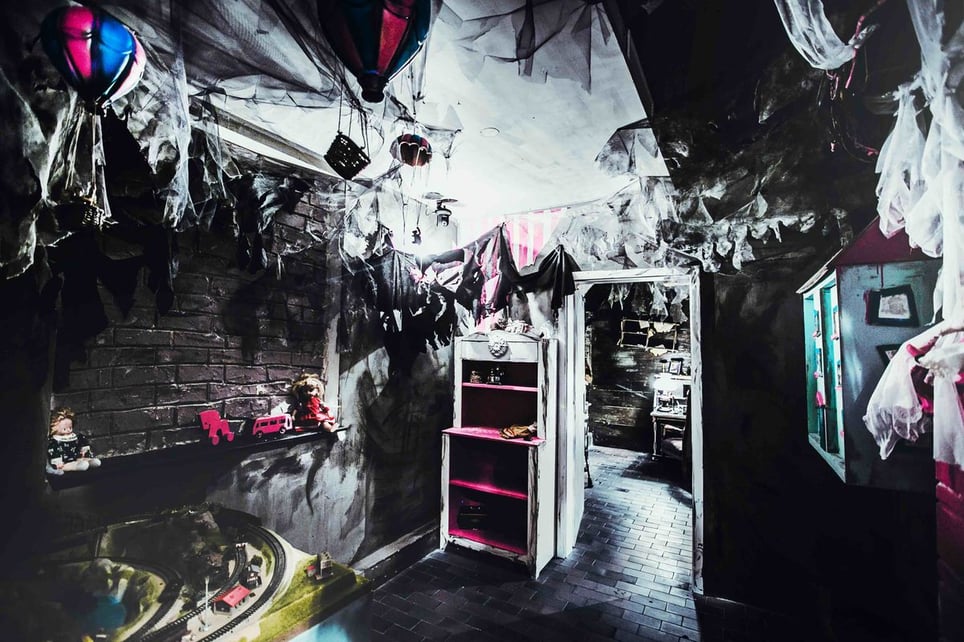 Das Geisterhaus [Haunted House]