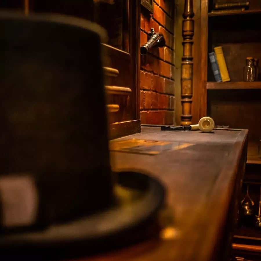 Sherlock Holmes