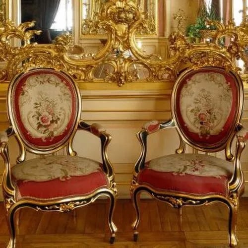 Royalty Room