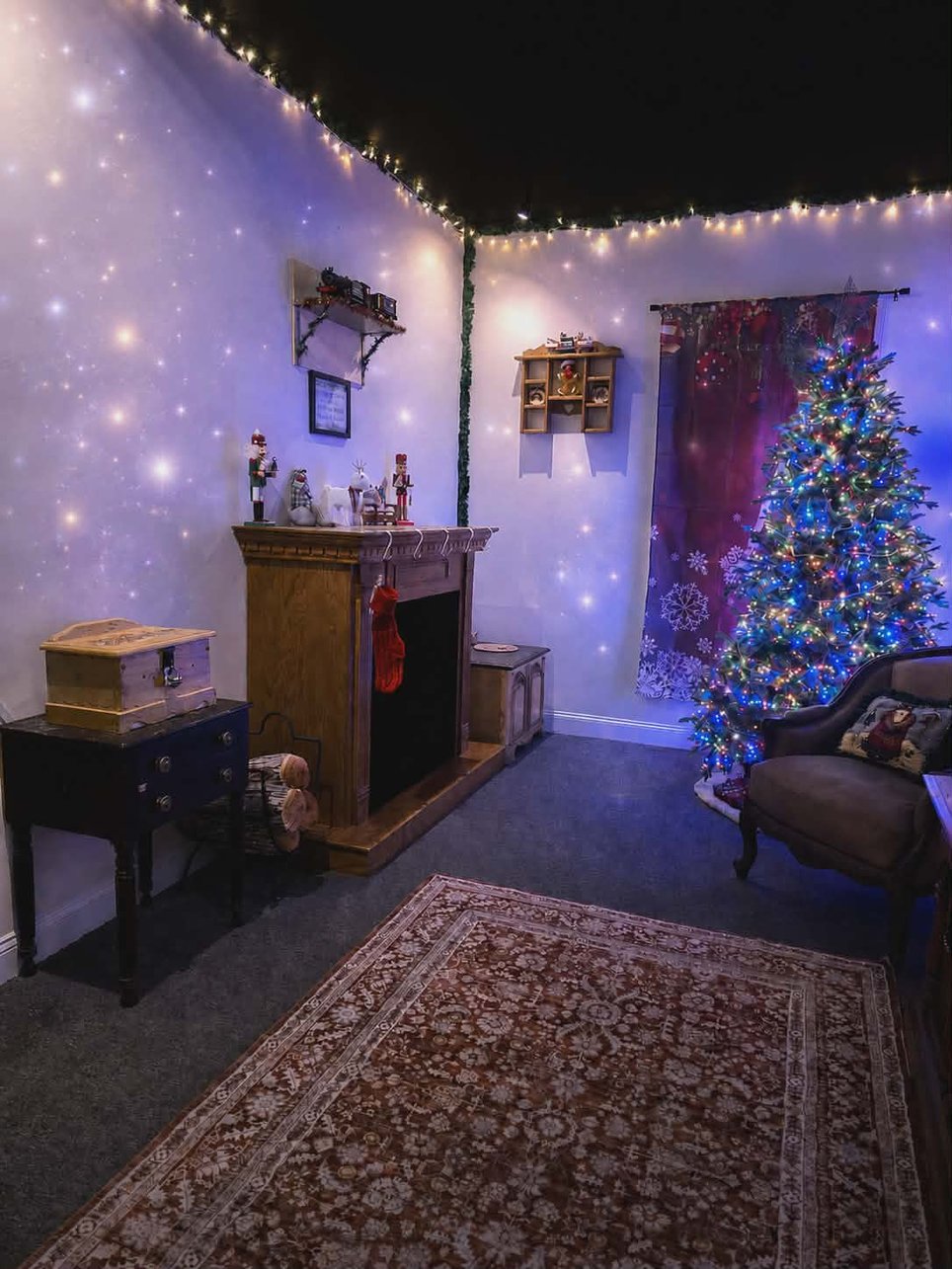 The Christmas Countdown: Checked Twice