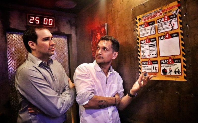 Sin Salida [No Way Out]